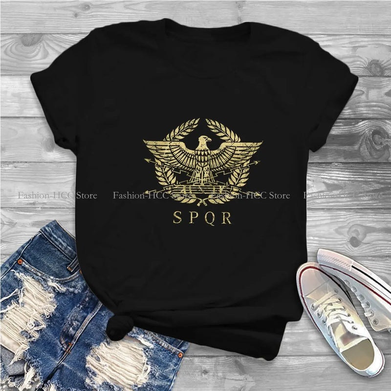 Camiseta Feminina SPQR – Design Autêntico Roma Antiga