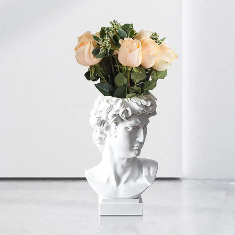 Vaso Decorativo David – Estilo Romano Autêntico com Toque Artístico