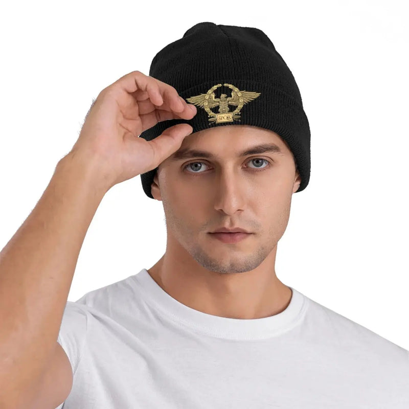Gorro Unissex SPQR – Estilo Romano Autêntico e Conforto