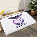 Tapete SPQR Antiderrapante – Segurança, Estilo e Tradição em Seu Lar