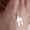 Colar Pingente Capacete Romano – Força, Estilo e História no Peito